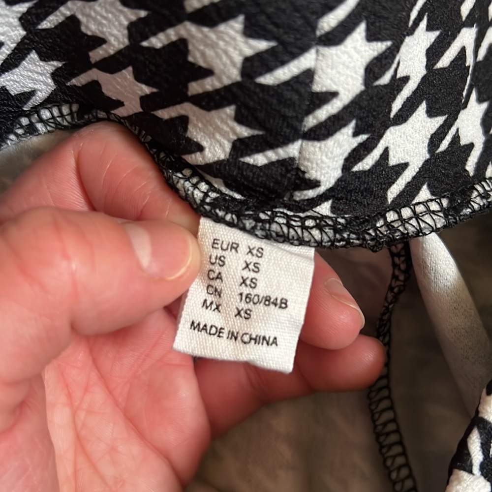 Sweaty Rocks Houndstooth Print Pants - Picture 3 of 4